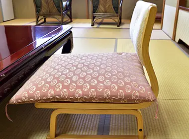 立ち座りしやすい高座椅子 イメージ