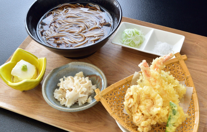 ハナビラダケざるそば_2