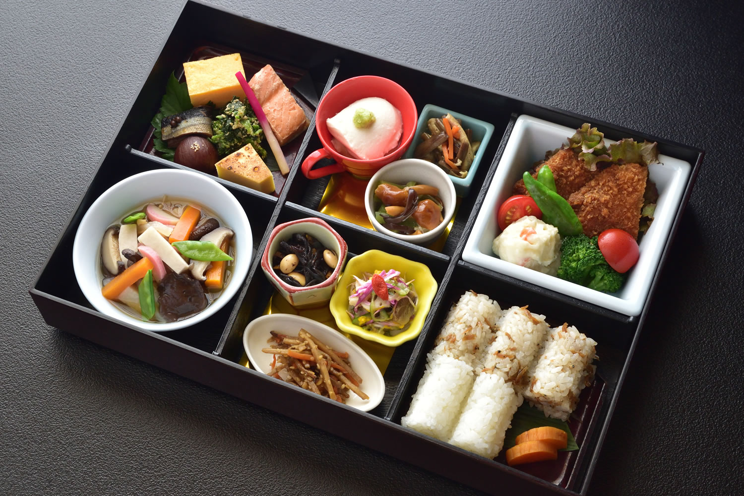 「長生館の庭園弁当 <9月～11月>」販売中です