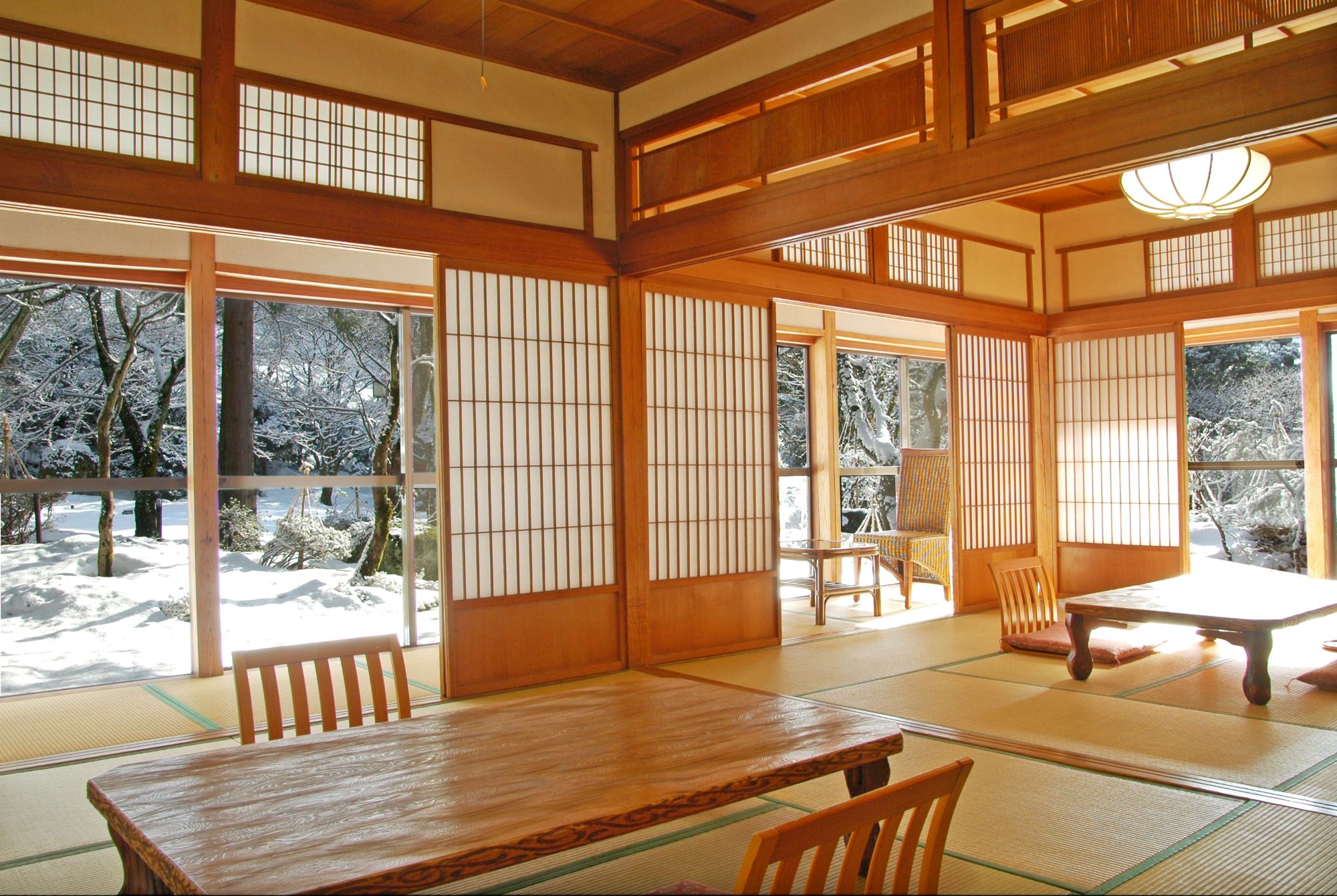 【松涛亭】一棟貸切で過ごす冬。大人数でも水入らずで楽しめる二階建ての隠れ家