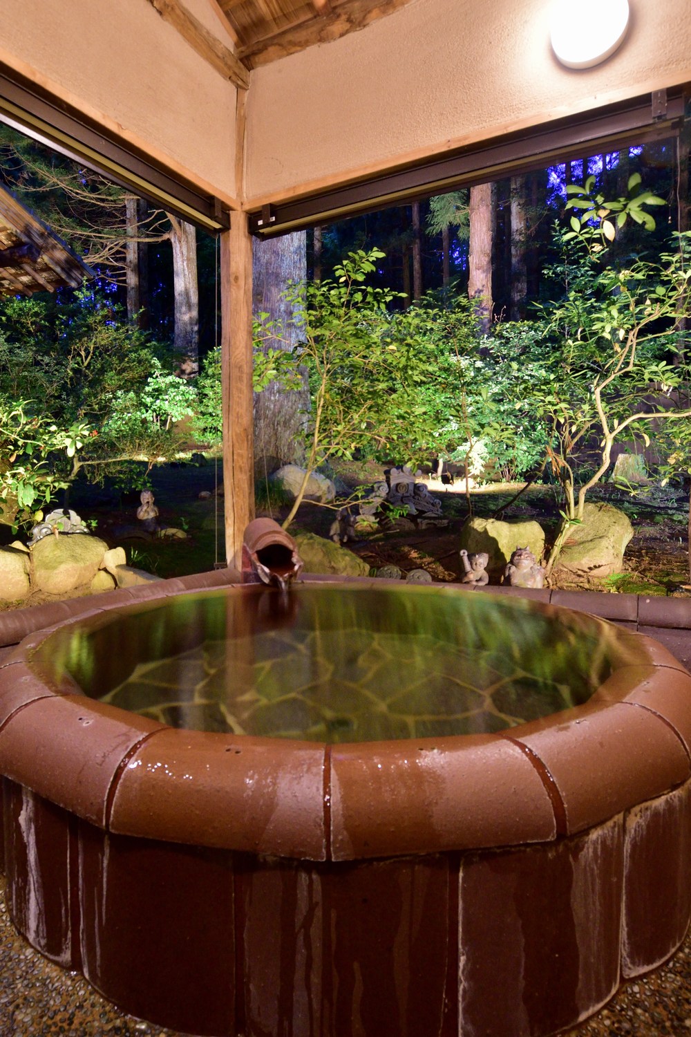 夜の茜瓦の湯